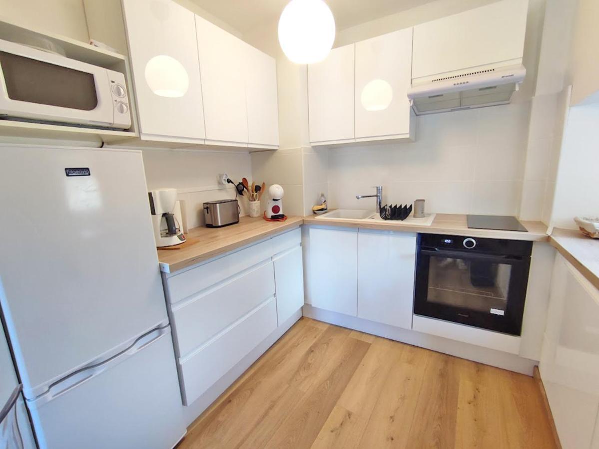 Chez Dominique, T2, Centre Ville, Vue Montagne, Wifi, 4 Personnes Bagnères-de-Luchon Buitenkant foto