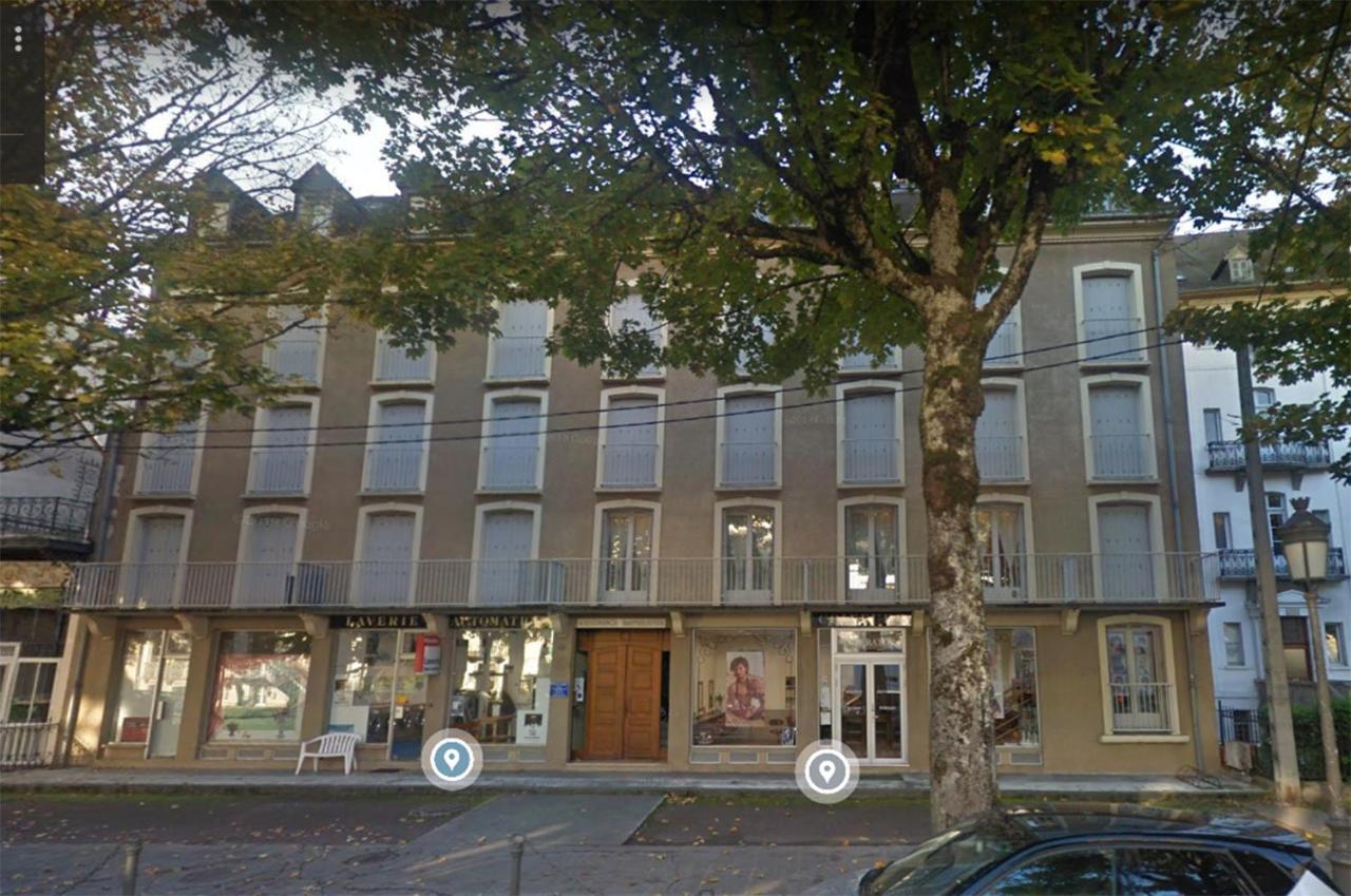 Chez Dominique, T2, Centre Ville, Vue Montagne, Wifi, 4 Personnes Bagnères-de-Luchon Buitenkant foto
